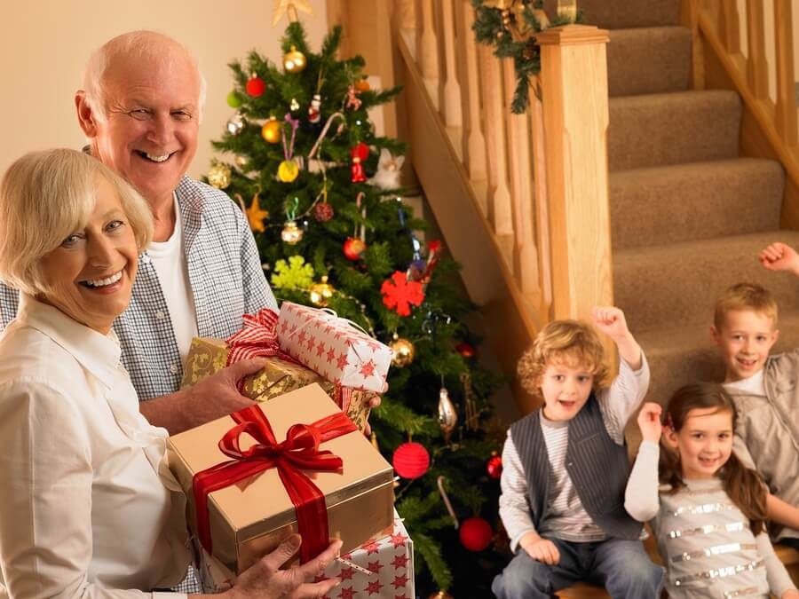 Новогоднее Поздравление Для Бабушки И Дедушки