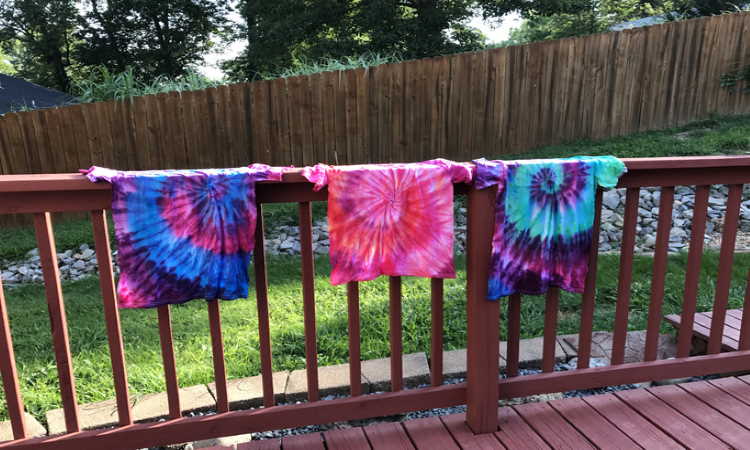 tie dye t-shirts at-home summer camp activity