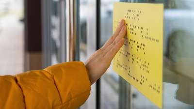 Teach Your Little One How to Read Braille With 7 Easy Steps