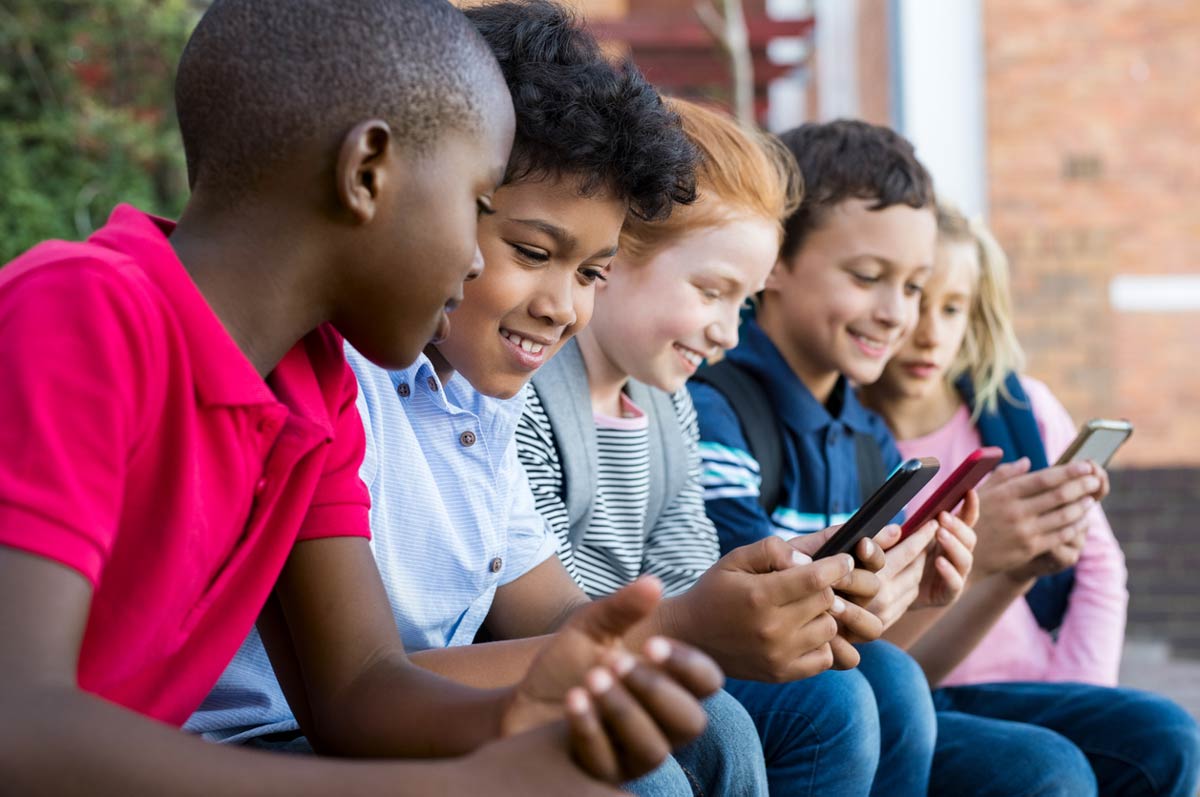 10 Apps for Parents to Monitor Kids' Mobile Use