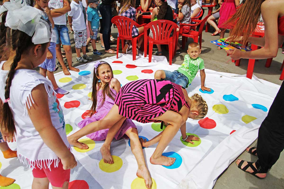 Top Outdoor Party Games For Kids Familyeducation