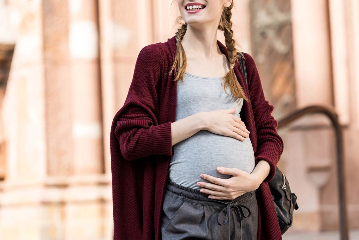 best maternity clothes for young mothers