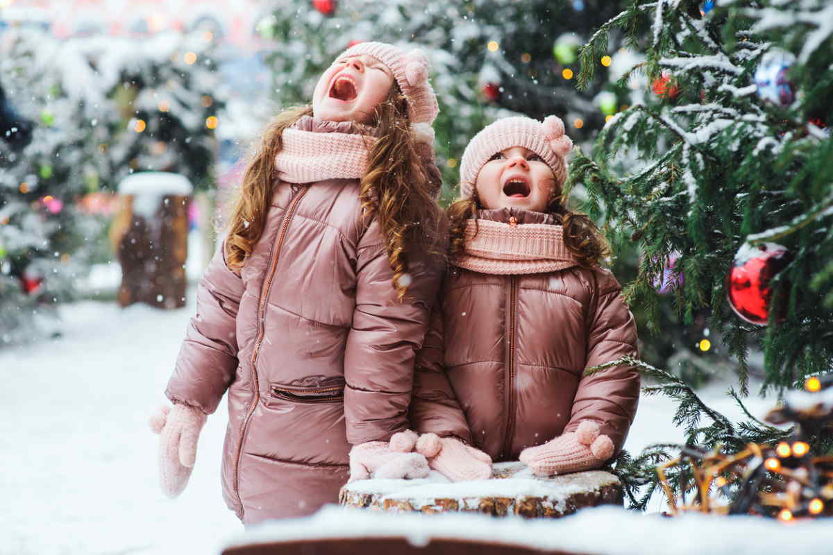 12 Days of Fun (and Cheap!) Christmas Activities for Kids and Families