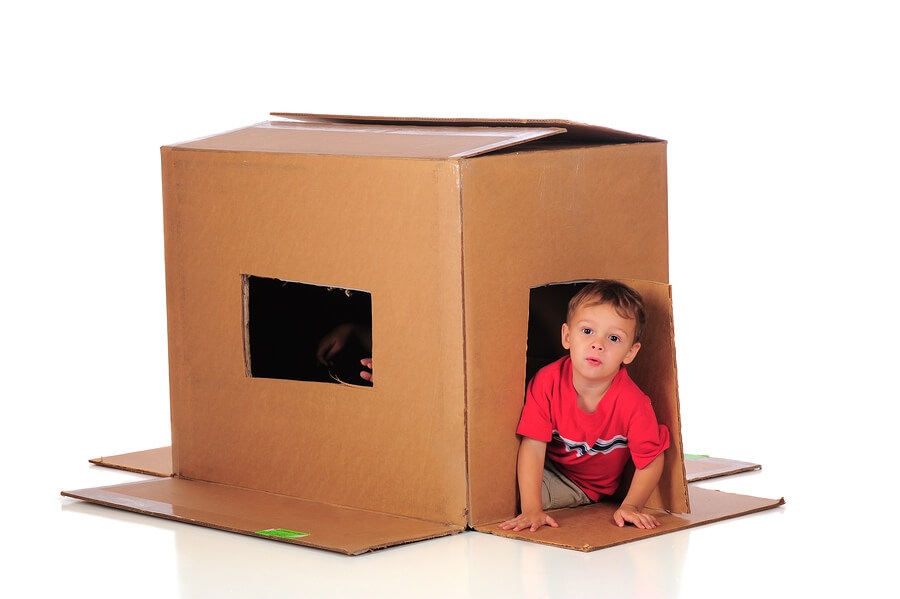 toddler activities, cardboard playhouse