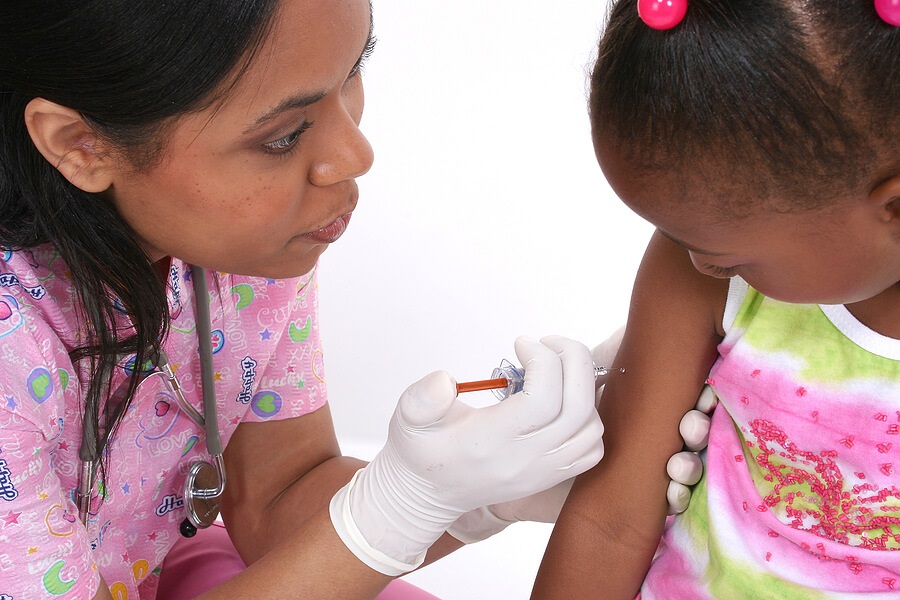 childgettingfluvaccine