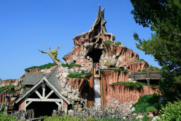 Splash Mountain Amusement Park Ride