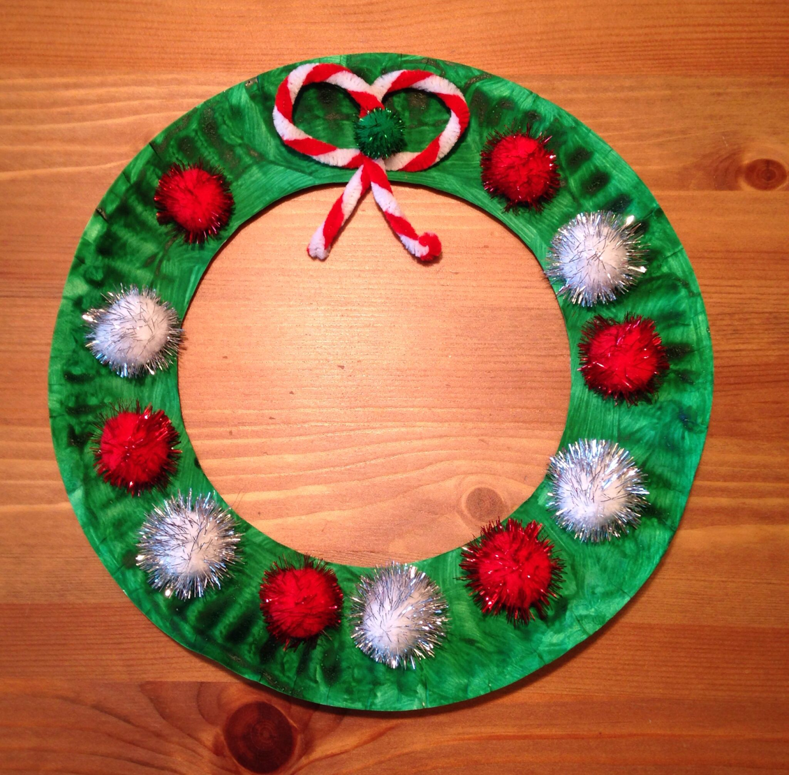 Paper Plate Wreath