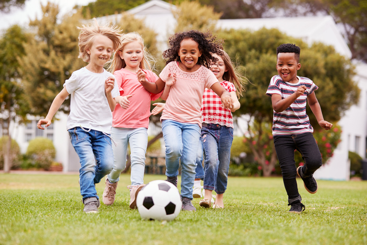 Being Outside Improves Kids’ Physical Health