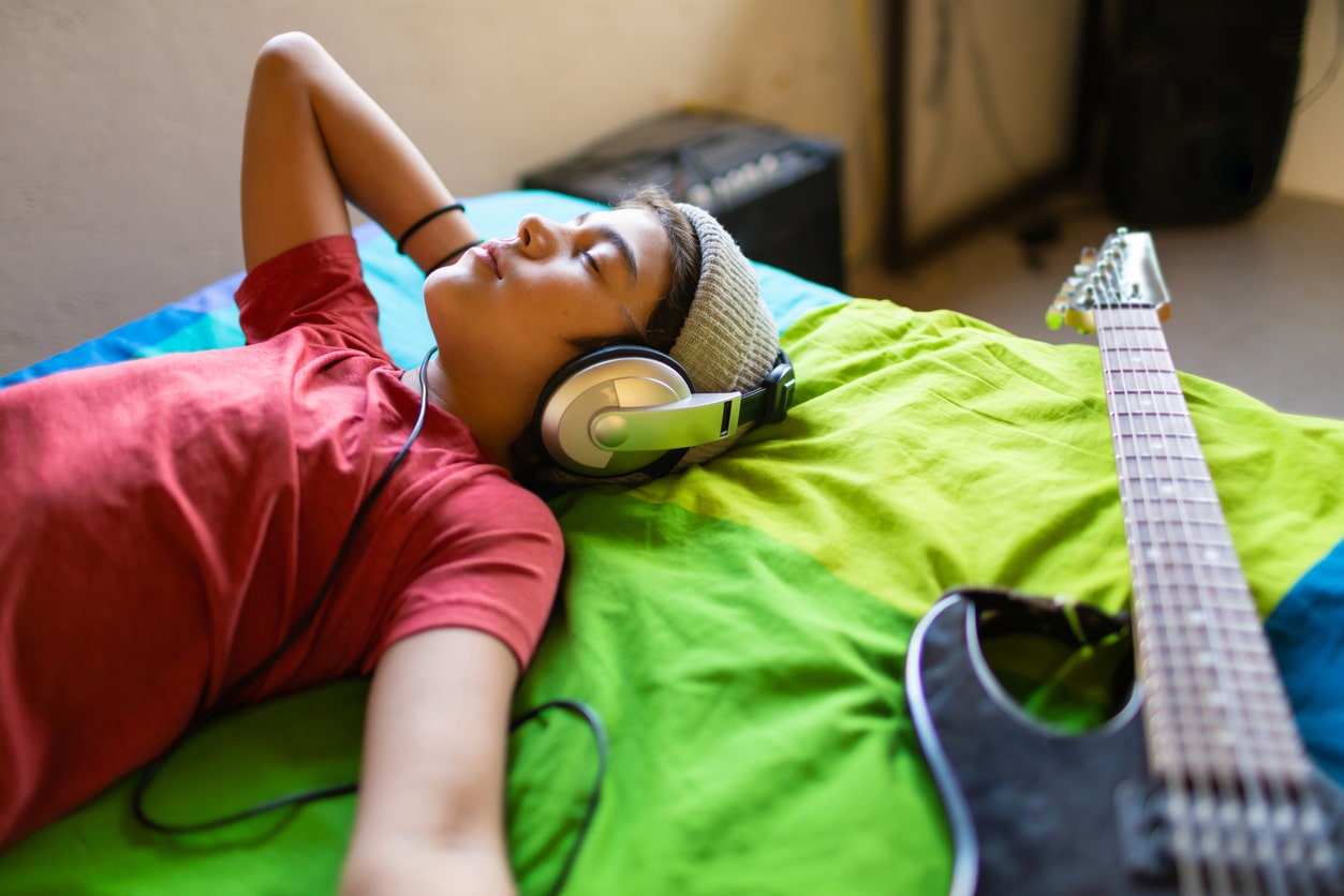 Best Gifts for Teens with ADHD  - noise cancelling headphones