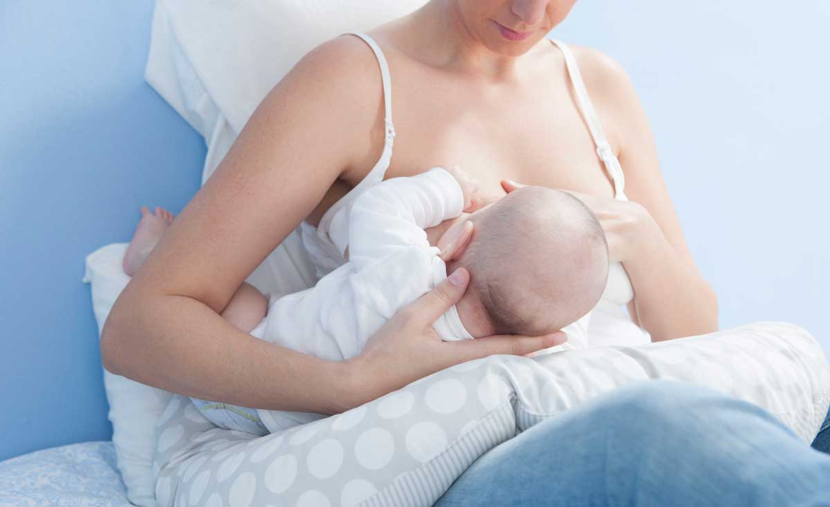 Common Breastfeeding Problems: Baby Takes Only One Side