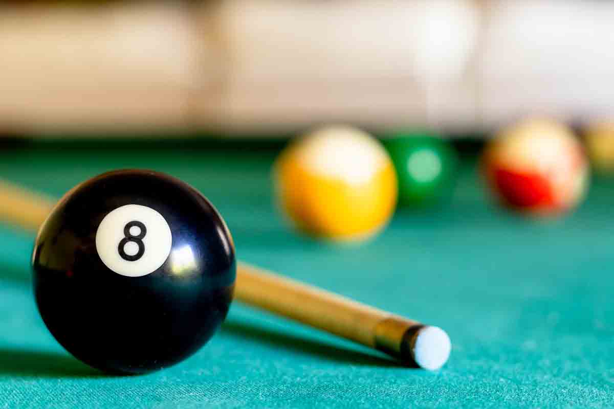 How to Play 8-Ball Pool - FamilyEducation