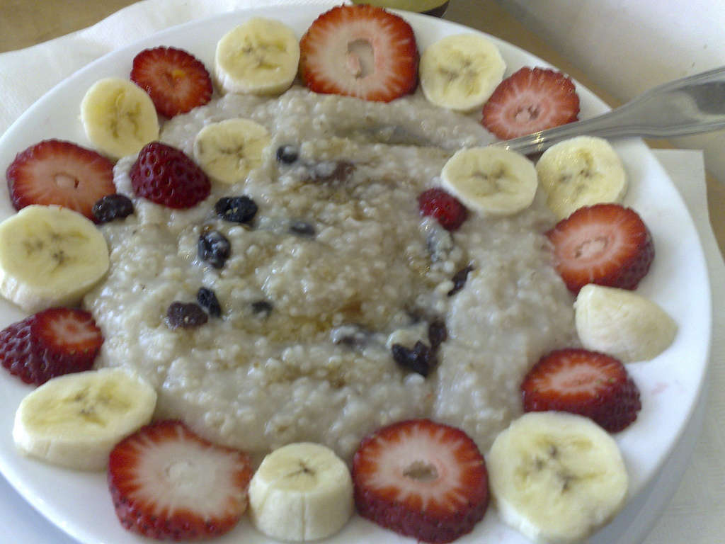 10 superfoods for kids - oatmeal