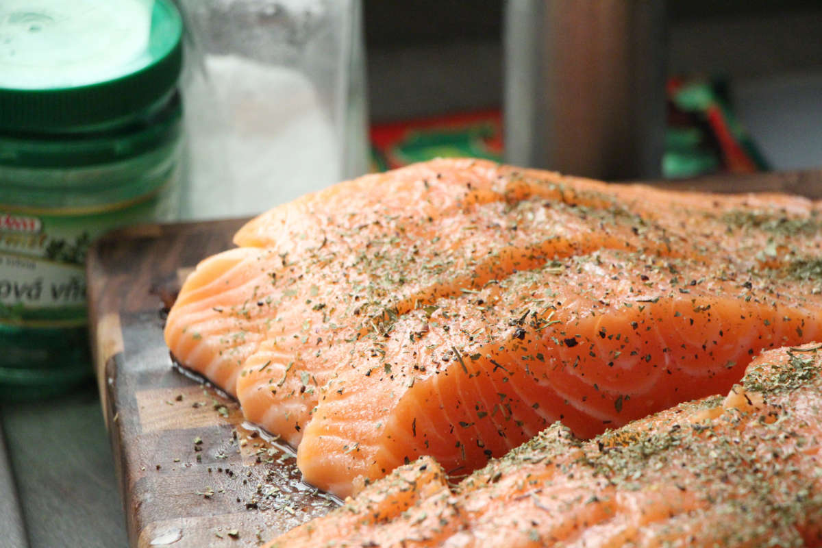 10 superfoods for kids - salmon