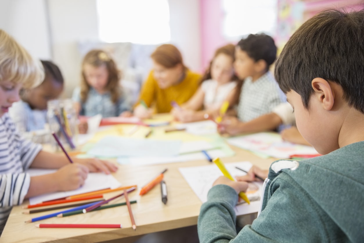 Class of kindergarteners learn to spell their names