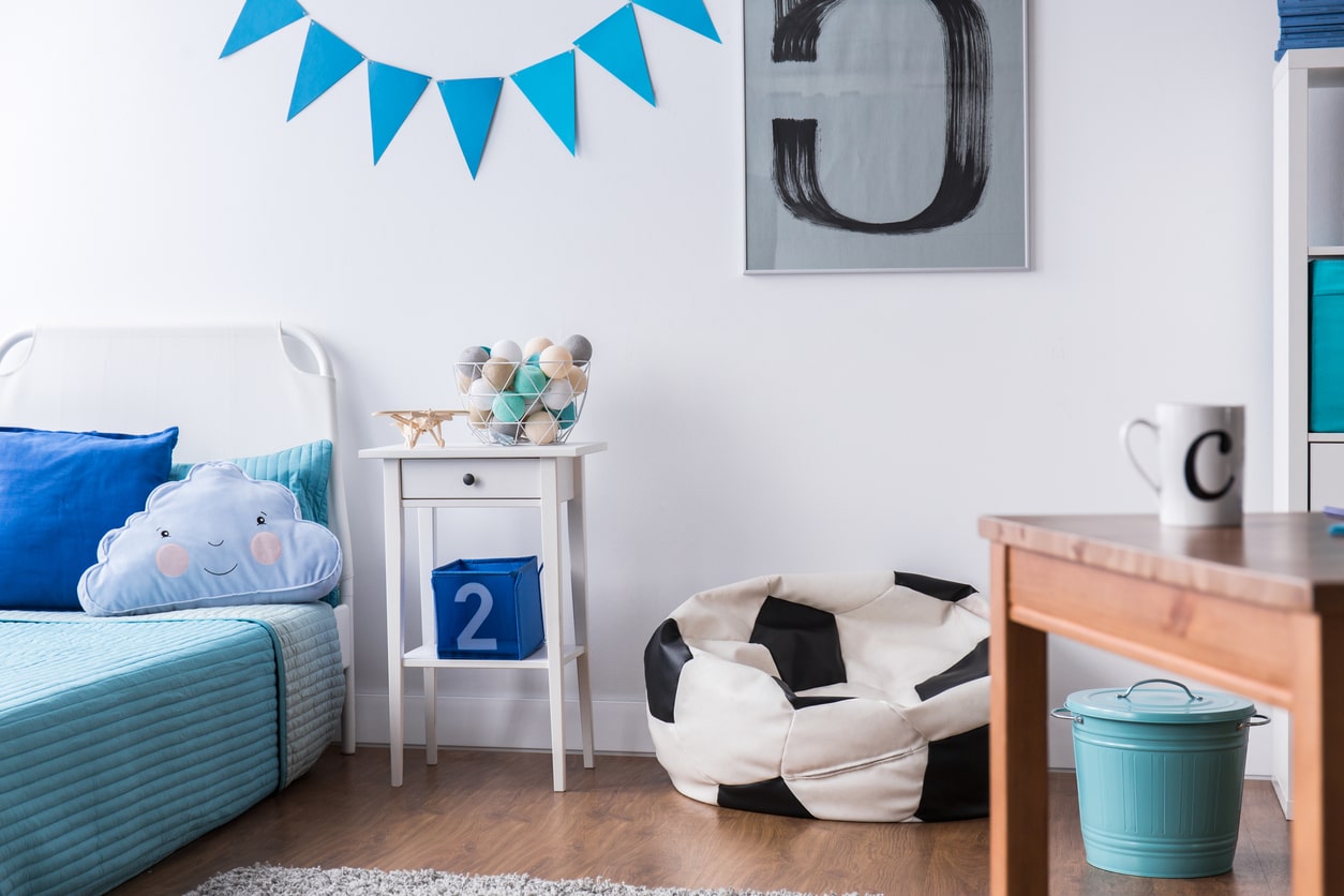 Sport-themed children's bedroom.