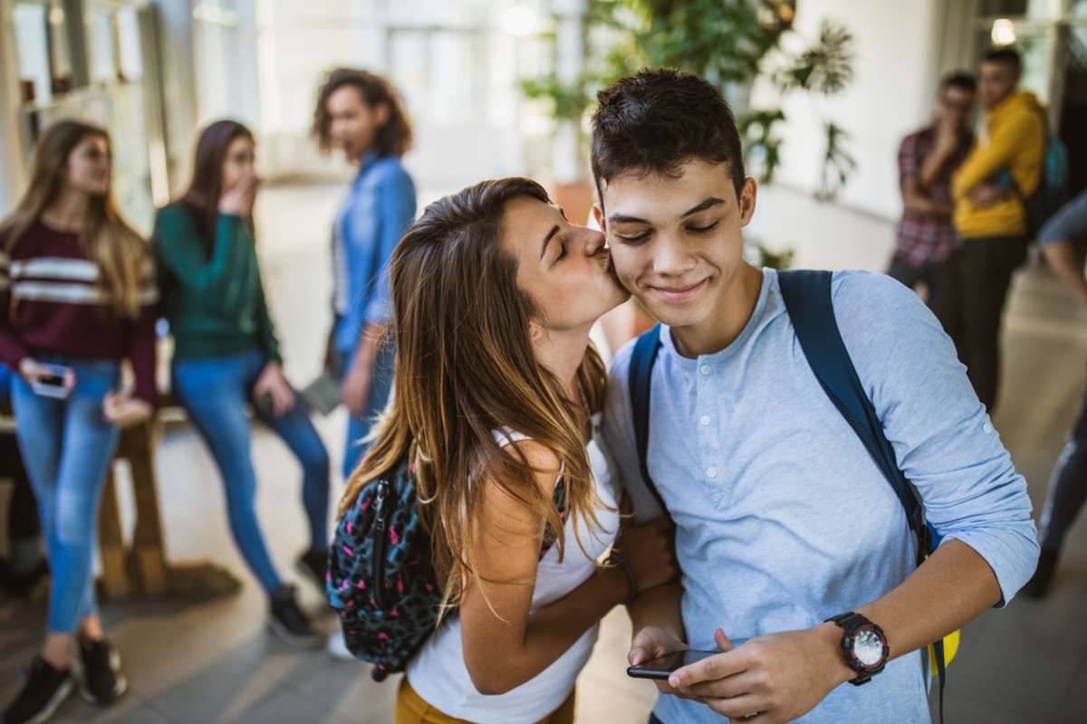 What Age Should Parents Let Teens Date: Is 14 Too Young?