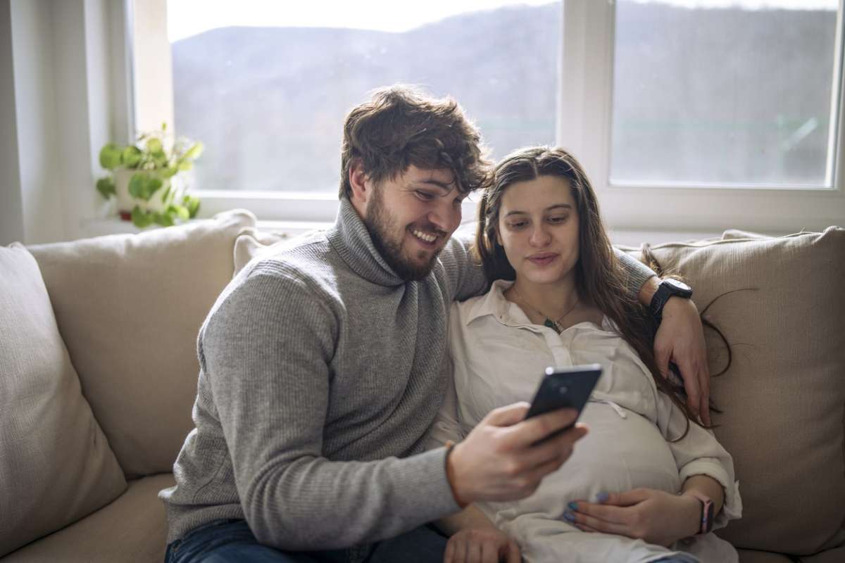 12 Best Pregnancy Apps for Dads-to-Be