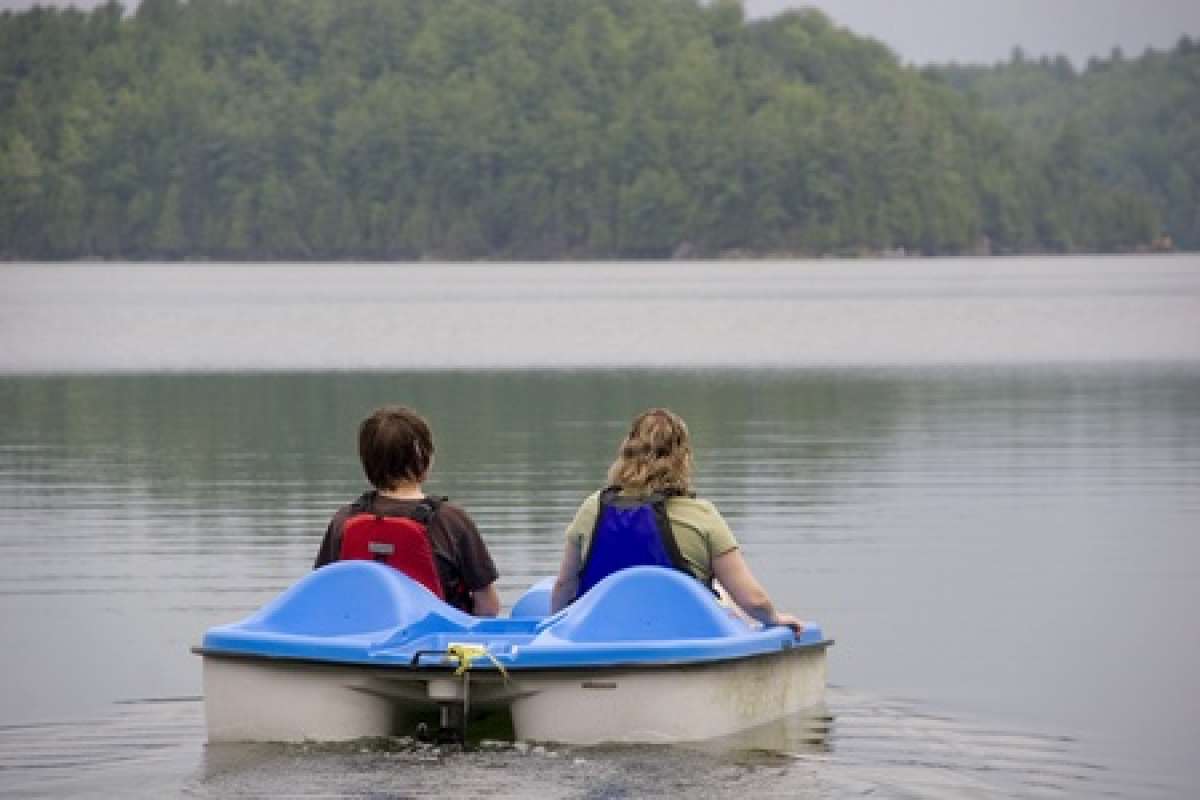 Homemade Paddleboat Activity for Kids