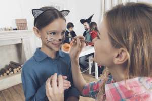 Last-Minute Costumes for Halloween Night
