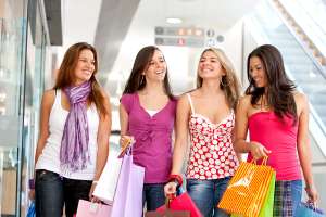 Teenagers,Girls,Friends,Shopping,Mall