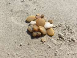Rocks for rock art