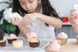 Kids baking