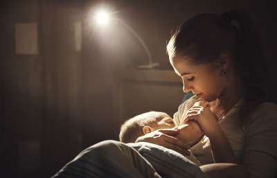 Changes and challenges in breastfeeding