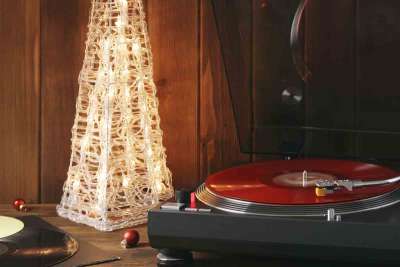 Christmas Classics_Featured