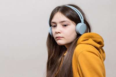 Autism Signs in Teen Girls: Why Autistic Girls Are Often Misunderstood