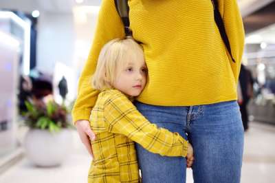 What is Attachment Parenting? Pros and Cons