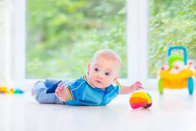 When Should Baby Roll Over?