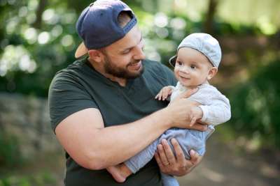 6 Traits Babies Inherit From Their Father