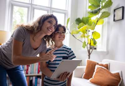 AI Parenting and the Potential Benefits of AI for Families and Childcare