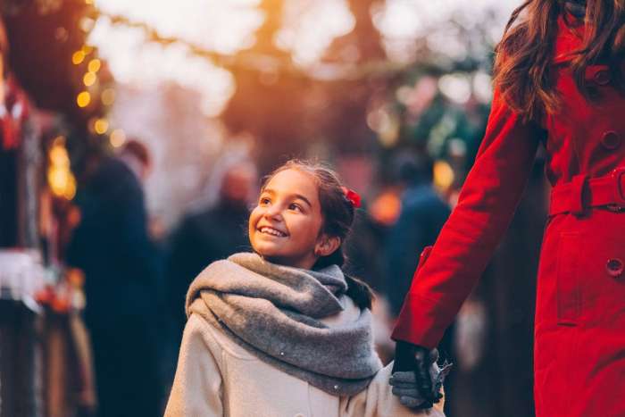 Expert Advice: Strangers and Safety During the Holidays