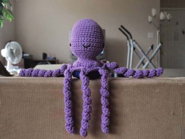 crocheted octopus for premature babies