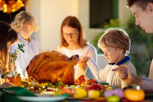 10 Ways to Teach Kids Gratitude This Thanksgiving