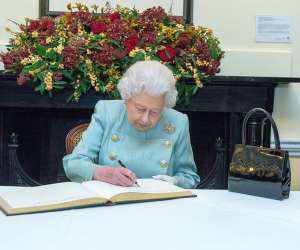 Queen Elizabeth Hates The Word "Pregnant", Here's Why: